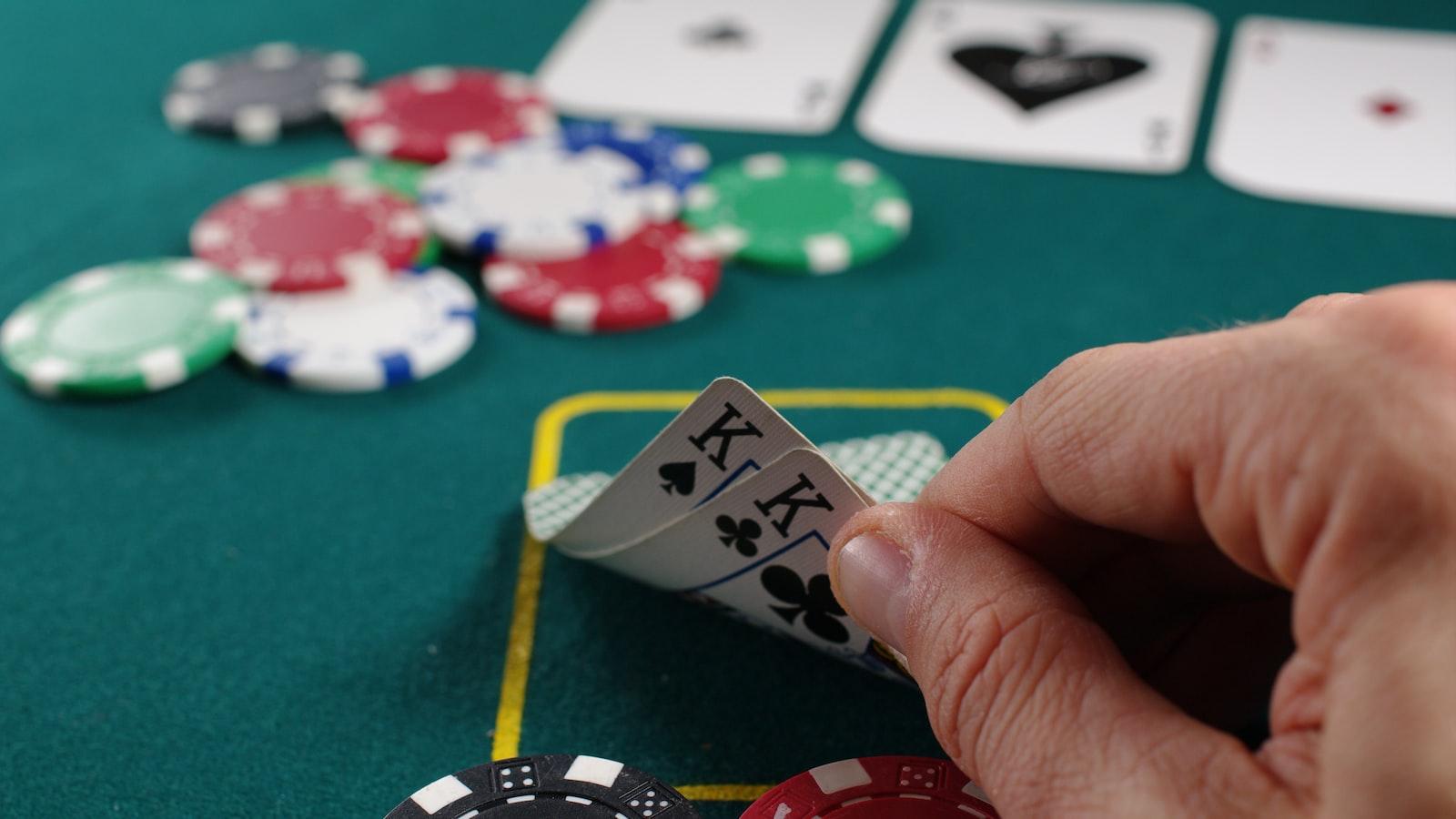 Ensuring Compliance: Tips ⁢for Operators⁣ to Adhere to‌ Gambling Laws