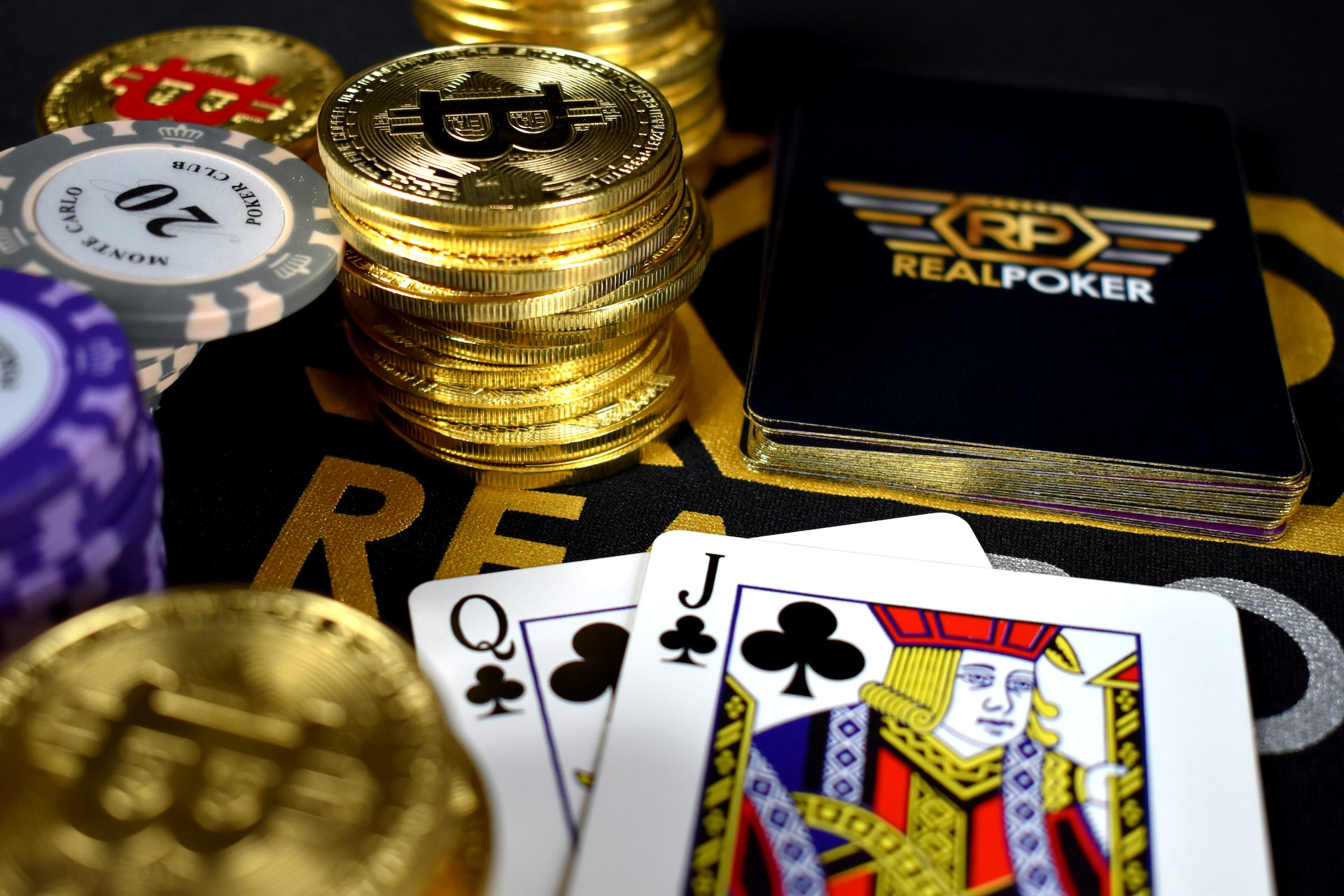 Unveiling the Secrets of Winning at Blackjack: Strategies and Tips
